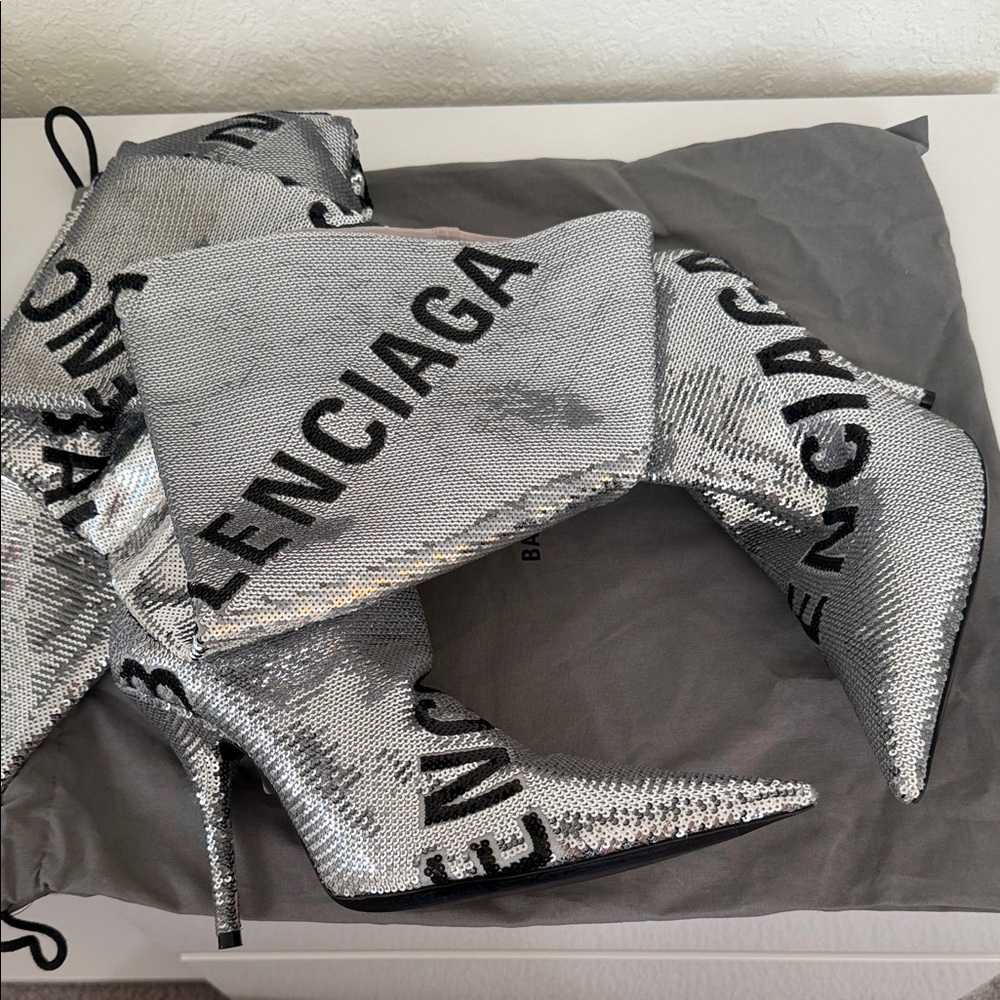 Balenciaga Metallic Silver Over the Knee Boots Balenciaga Logo 39EU Dust bag - Picture 2 of 5
